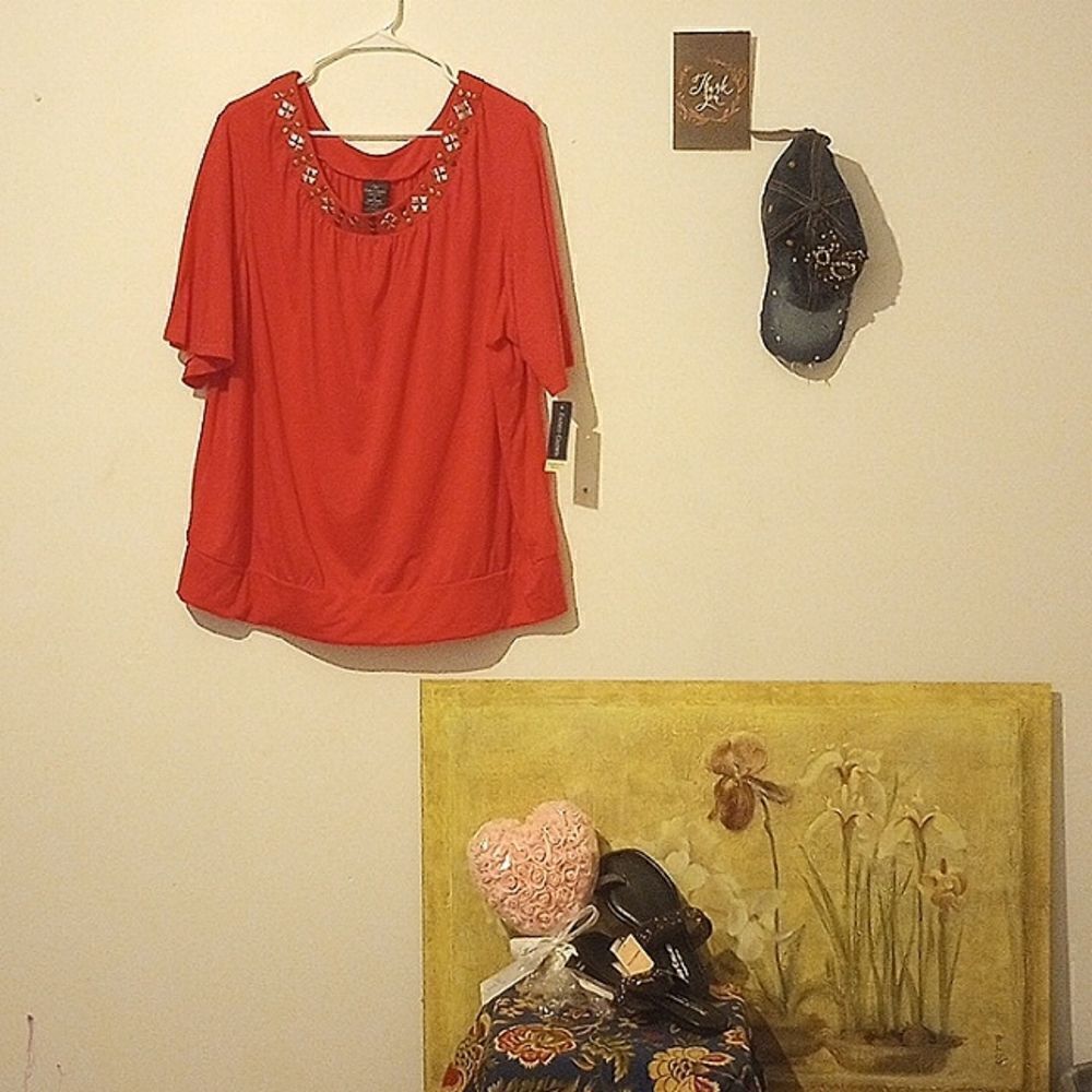 NWT Studded Collar Short Sleeve Shirt!*
